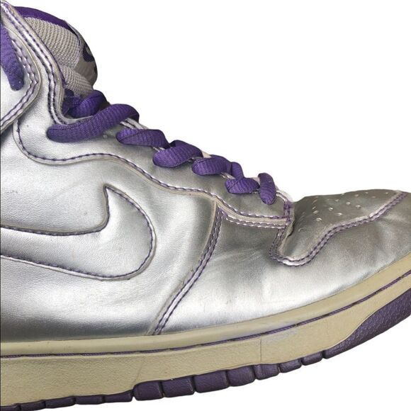 Vintage 2007 Nike SB Dunk High Premium ‘Dinosaur Jr’ Size 10 Silver - Picture 3 of 16